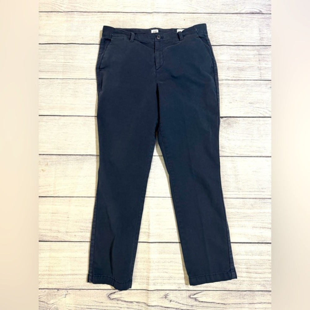 gap girlfriend chino